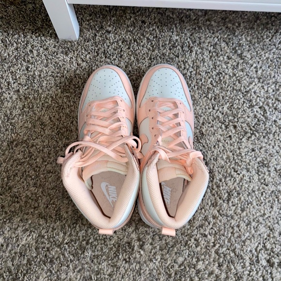 Crimson Tint Women’s high dunks - Picture 3 of 4